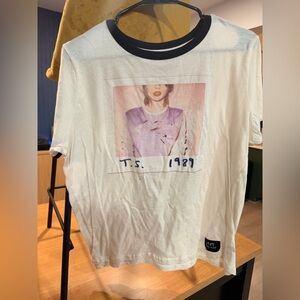 Taylor Swift White 1989 Tee